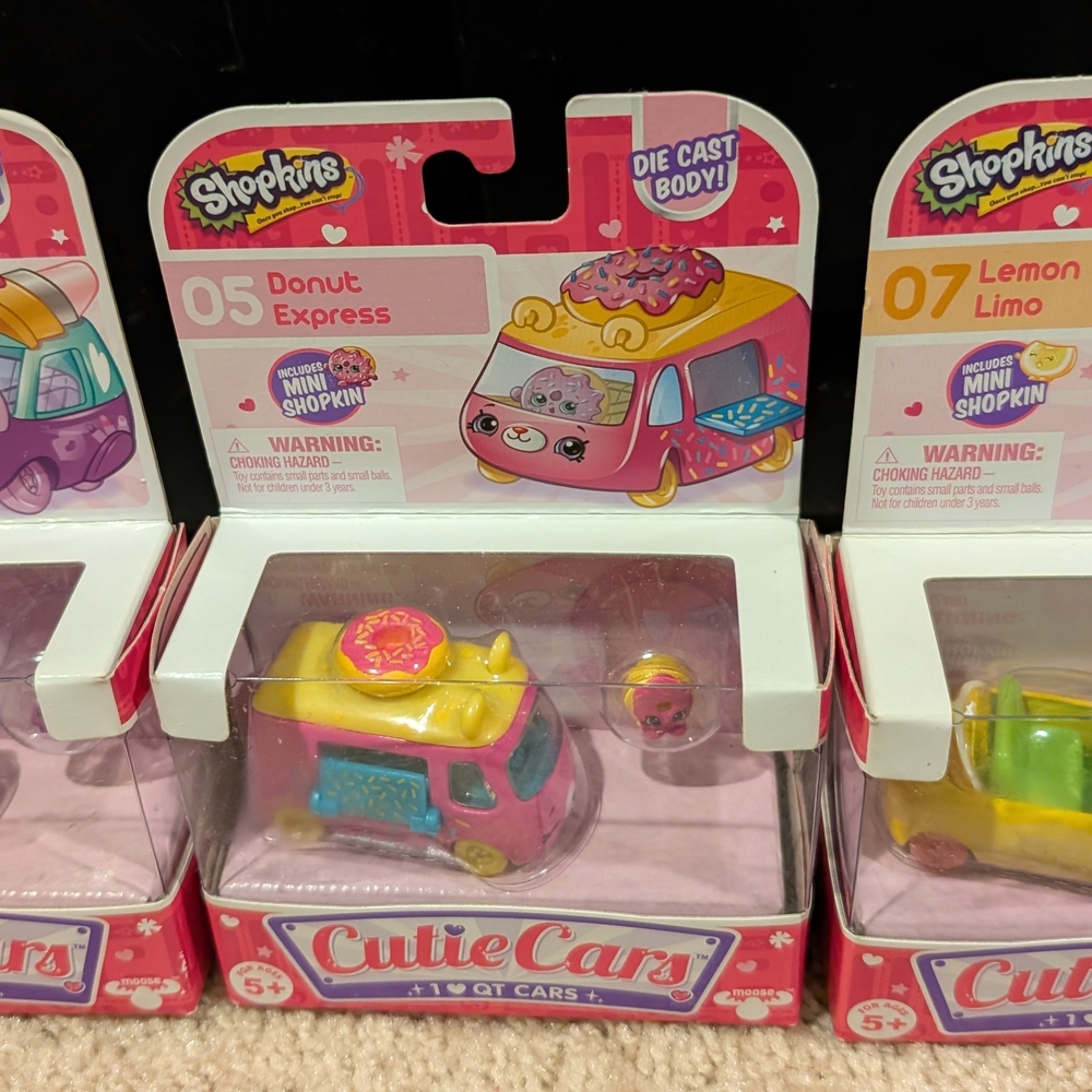 Shopkins Cutie Cars Pink and Yellow Toy Vehicles